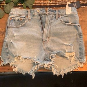 Abercrombie Mom Shorts. Size 27 (4).